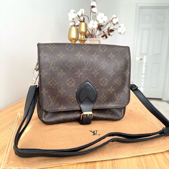 Louis Vuitton Handbags - ✅AUTHENTIC✅LOUIS VUITTON CARTOUCHIERE MM
